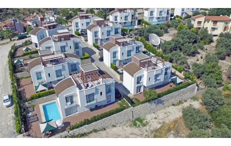 Luxury villas for rent in Ladies Beach